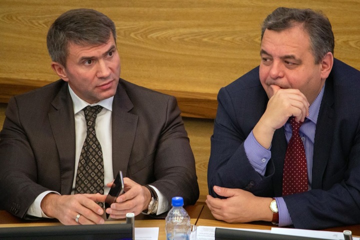 Связанный с компаниями семьи вице-спикера горсовета Новосибирска бизнесмен стал депутатом