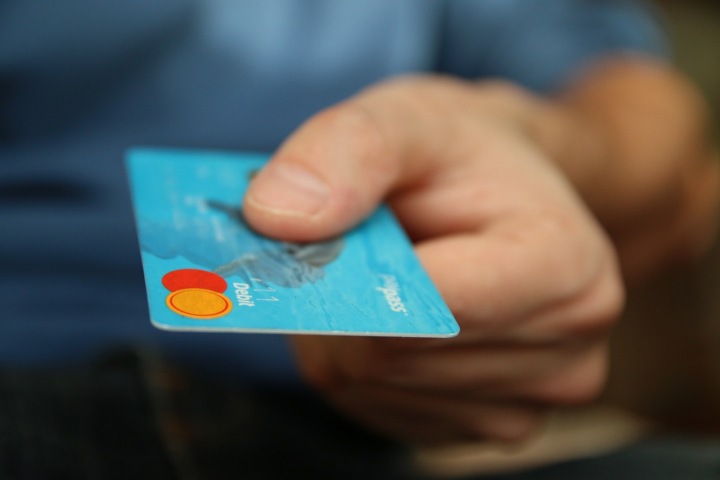 Как пользоваться кредитной картой бесплатно?