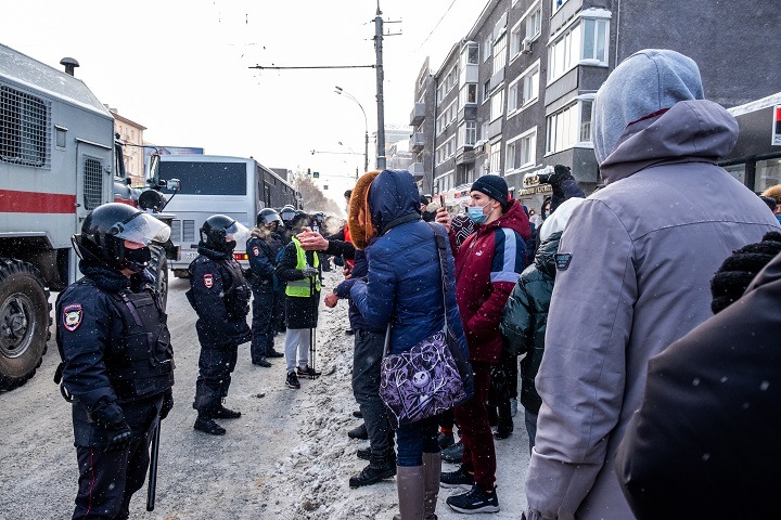 МВД по Новосибирской области засекретило число задержанных на митингах в поддержку Навального