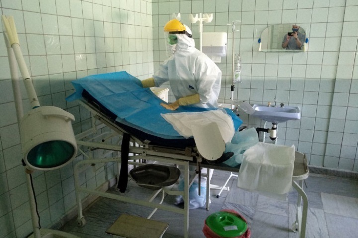 95 пациентов с COVID-19 остаются в реанимациях Новосибирской области