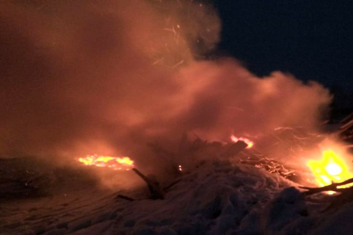 Прокуратура начала проверку возгорания лесных отходов под Красноярском