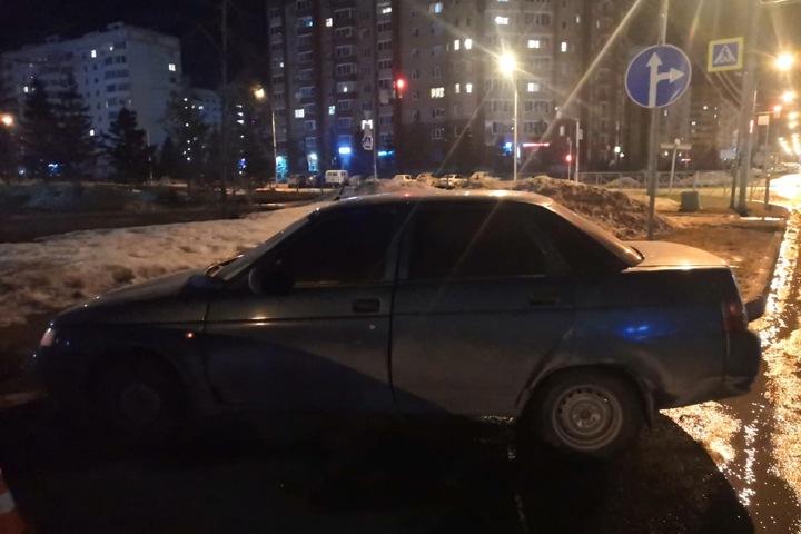Двух девушек сбили на пешеходном переходе в Новосибирске