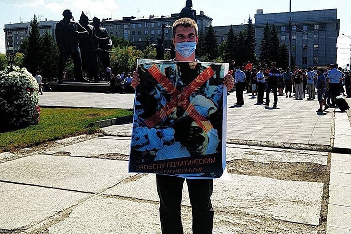 Новосибирский депутат потребовала извинений от МВД за задержание активиста перед митингом в поддержку Навального