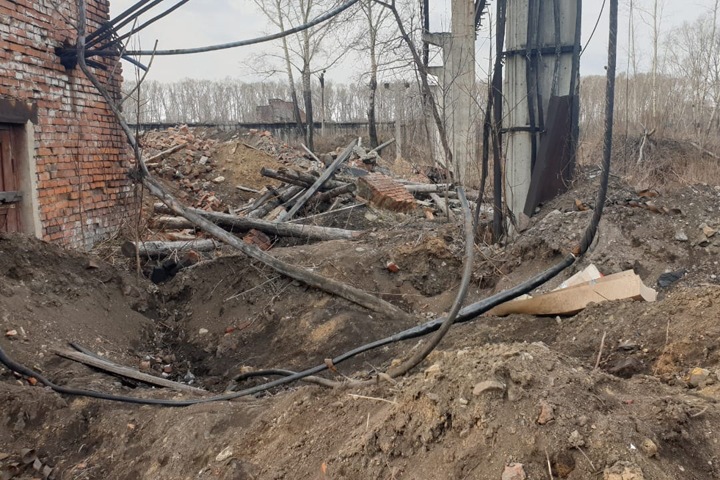 Тело подростка нашли на заброшенном заводе в Кузбассе