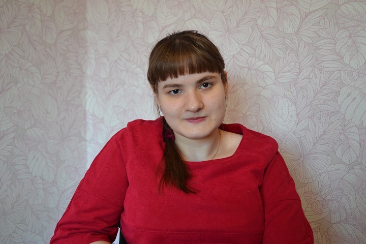 Новосибирской девушке с ДЦП нужна специальная коляска
