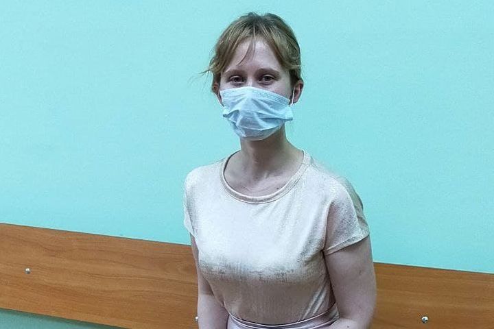 Новосибирский суд оштрафовал девушку с годовалым ребенком за пост о митинге