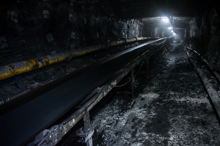 Суд остановил работы на объектах кузбасской шахты, где за полгода погибли четверо горняков