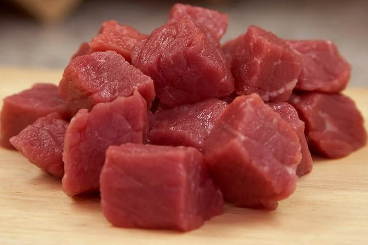 Подозрительное мясо нашли в новосибирском СИЗО