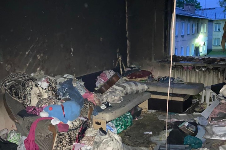Трое погибли при пожаре в многоквартирном доме в Новосибирске