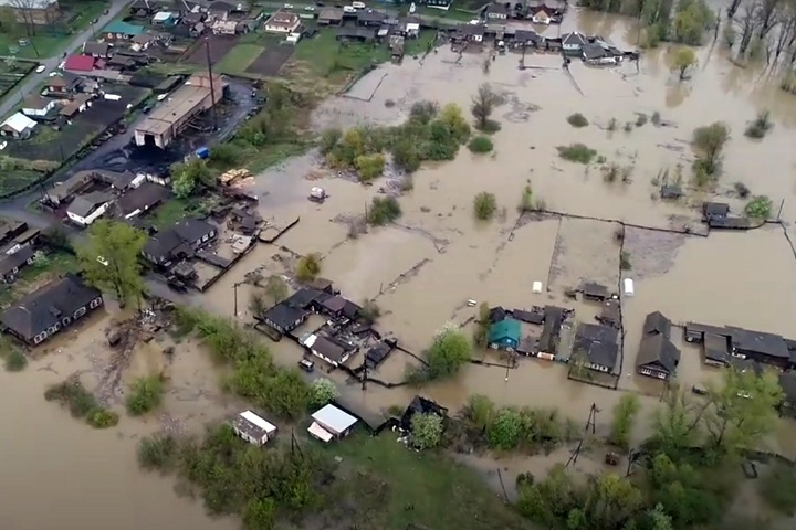 Почти 70 человек эвакуировали из трех затопленных красноярских сел