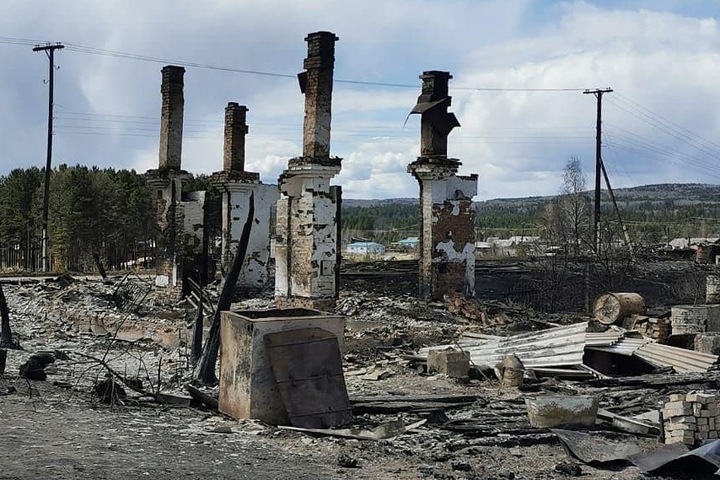 Иркутский губернатор заявил о расселении сгоревшего поселка