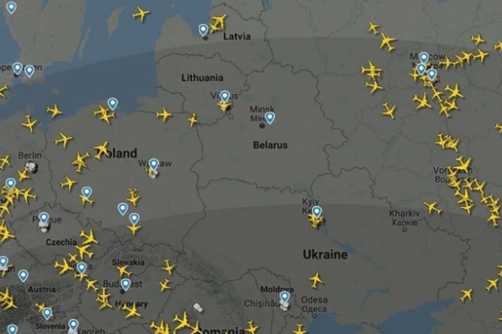 Над всей Белоруссией чистое небо: Мазур о посадке в Минске самолета с оппозиционером на борту