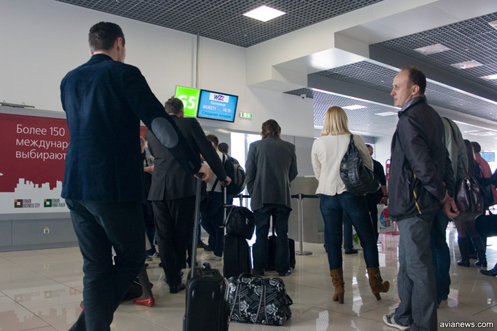 Главный анестезиолог Забайкалья призвал не продавать билеты на самолет непривитым от COVID-19
