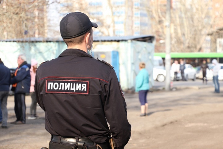 «Борус»: полицейские в Красноярском крае вывезли подозреваемых за город и обстреляли из травматического оружия