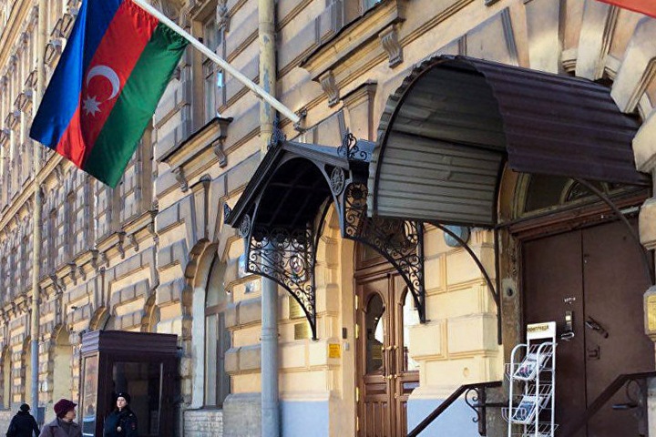 Посольство Азербайджана обратилось в правоохранительные органы из-за гибели 19-летнего новосибирца