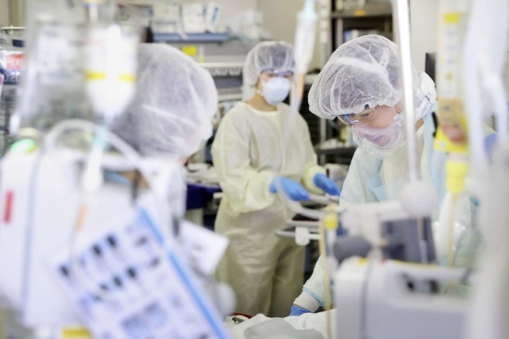 Новые коронавирусные госпитали открывают в Бурятии из-за почти полной занятости коек