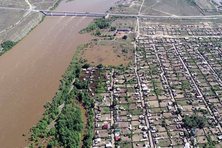 Более 300 домов оказались затоплены в Туве