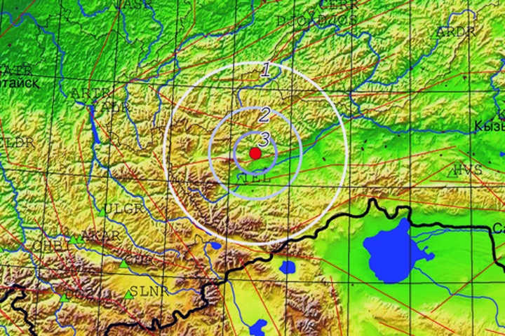 Землетрясение произошло под Ак-Довураком в Туве