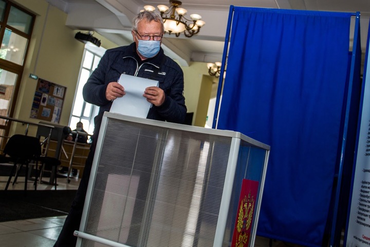 Путин назначил выборы Госдумы. Эксперты предупредили об опасности трехдневного голосования