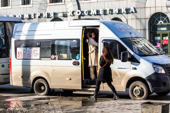 «Изымать как можно больше денег из пассажиров»: как устроен транспорт в Новосибирске