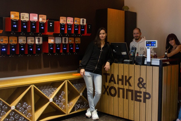 Открылся первый магазин «Танк и Хоппер» с «умными» кранами от новосибирского завода