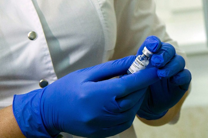 Новосибирские власти потребуют от Москвы увеличить поставки вакцины от ковида