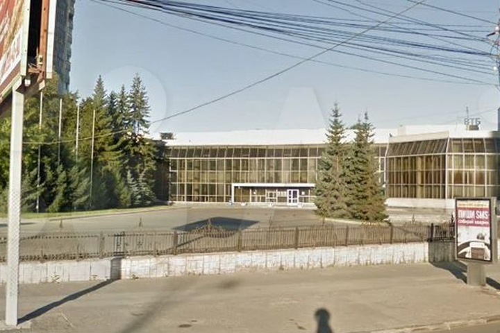 Застройщик жилья выкупил здание банка в центре Новосибирска