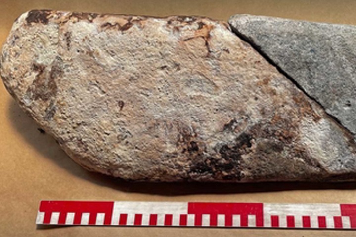 Древние каменные стелы обнаружили археологи в Туве