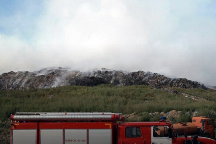 Прокуратура начала проверки из-за пожаров на мусорных полигонах Новосибирска