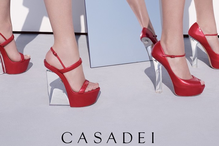 Продукция бренда Casadei пользуется огромным спросом и популярностью во всем мире
