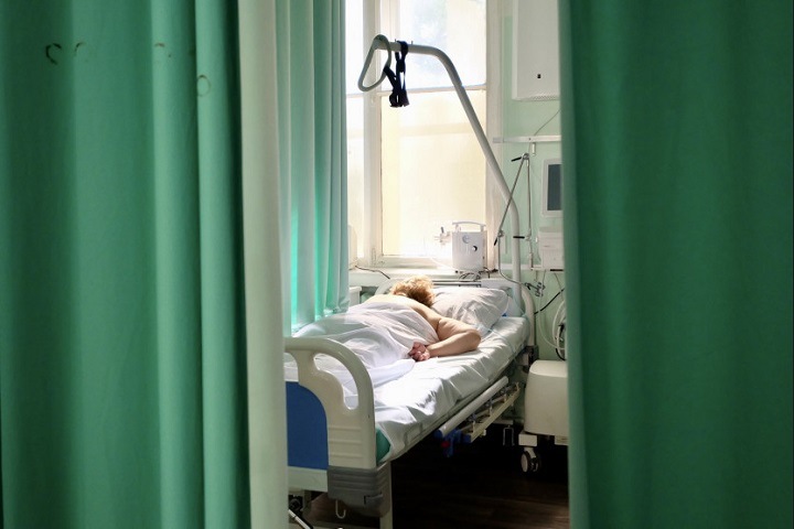 Новосибирская область повторила антирекорд по умершим от COVID-19 за сутки