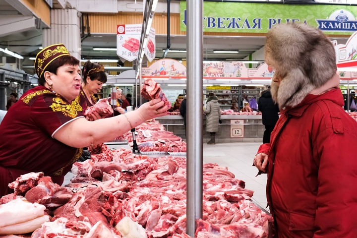 Спецпредставитель Путина и глава комитета Совфеда допустили введение налога на мясо