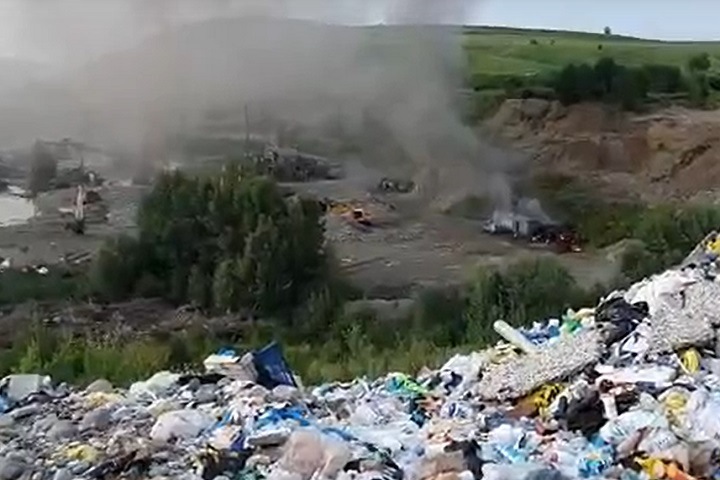Алтайское правительство отрицает сжигание отходов ковидных госпиталей открытым способом