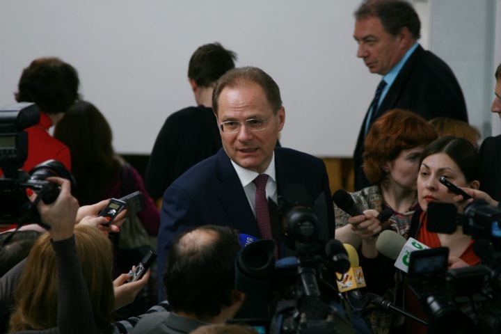 Новосибирскому экс-губернатору Юрченко присудили компенсацию за незаконное уголовное преследование