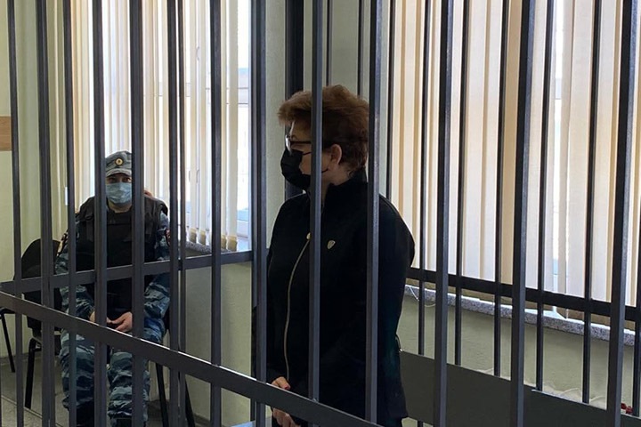 Экс-представителю алтайского губернатора в заксобрании дали условный срок за мошенничество