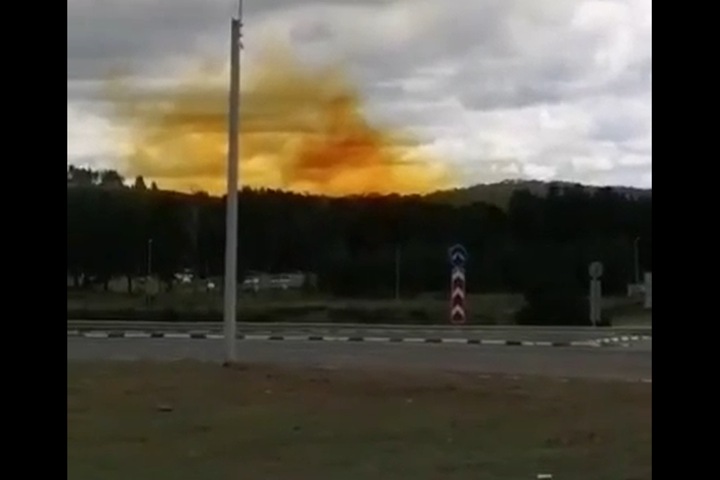Оранжевый дым над военной частью напугал забайкальцев