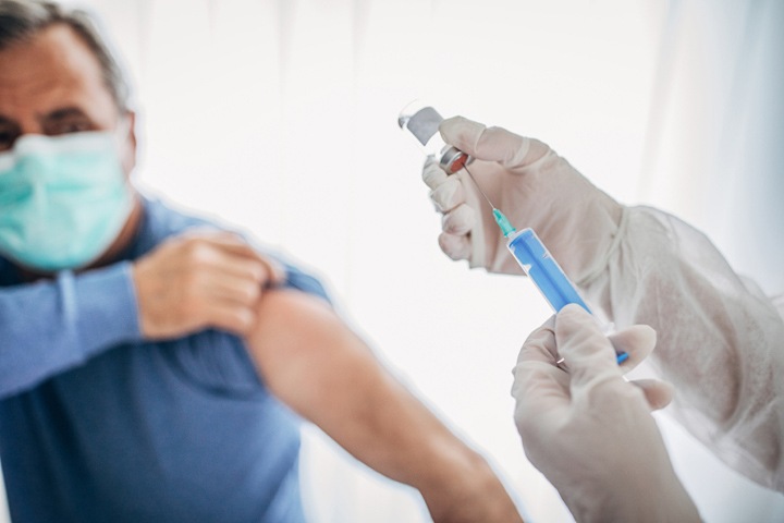Минздрав РФ зарегистрировал новую вакцину «Вектора» от коронавируса