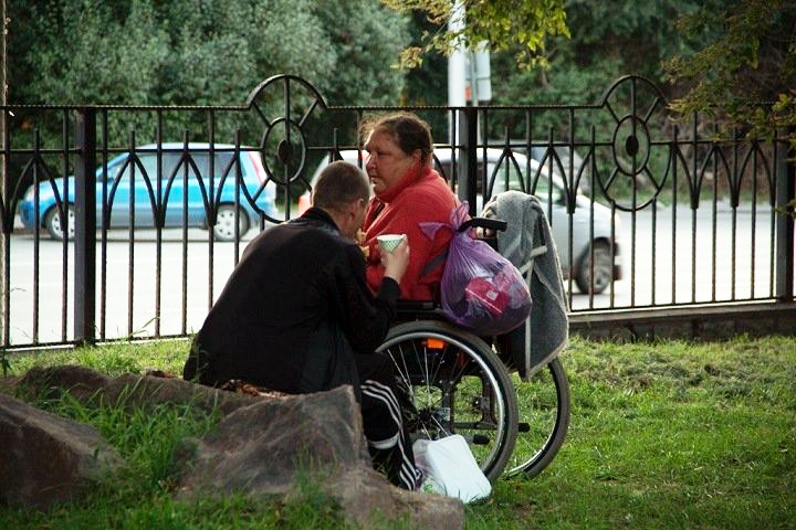 «Им важно вспомнить вкус блинов и домашнего пирога»: кто кормит бездомных в Новосибирске