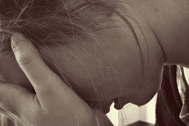 Семье изнасилованной подростками в омском селе девочки пришлось переехать из-за травли