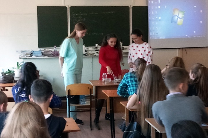 Новосибирские школьники заболели ковидом в начале учебного года