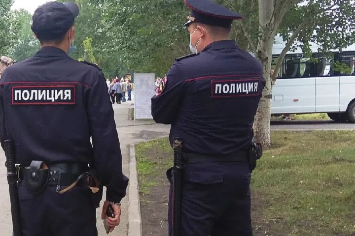 Жителя Новосибирской области подозревают в надругательстве над двумя детьми