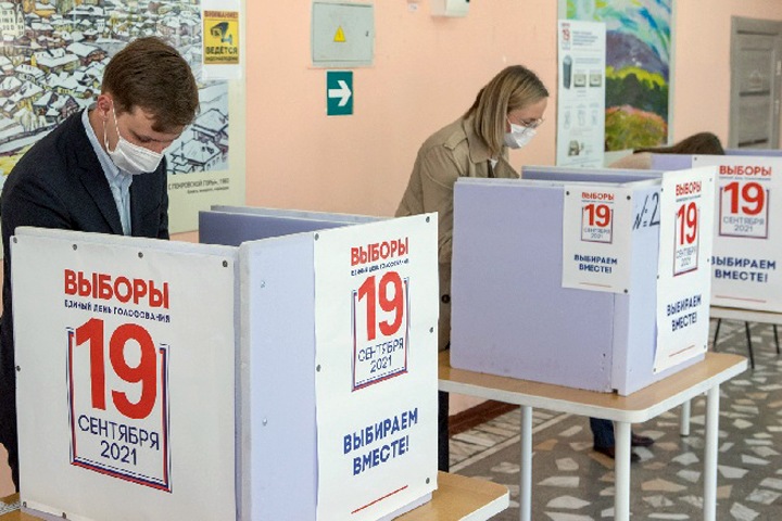 Единороссы сохранили большинство в красноярском парламенте