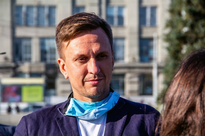 Полиция потребовала денег от блогера и депутата горсовета Новосибирска за свою же работу
