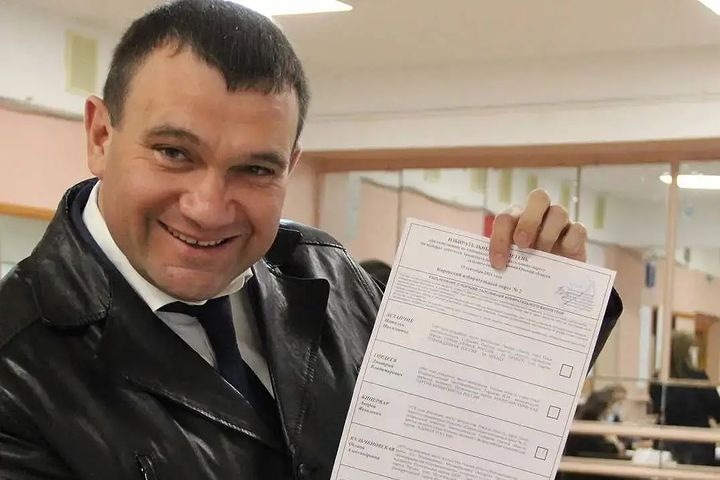 Единоросса из омского заксобрания обвинили в неуплате налогов на 46 млн