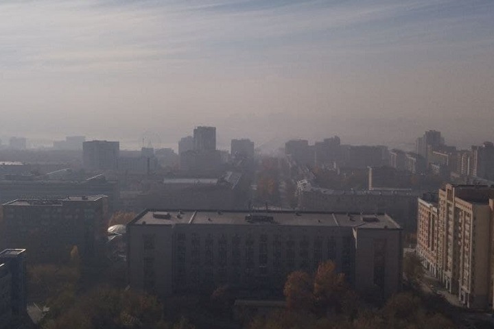 Дымка окутала Новосибирск: уровень загрязнения воздуха растет