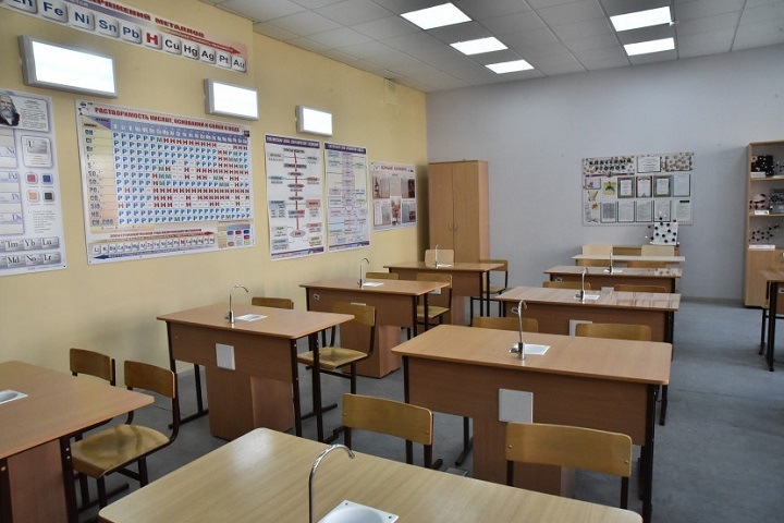 Количество отправленных на дистант школьников растет в Новосибирской области