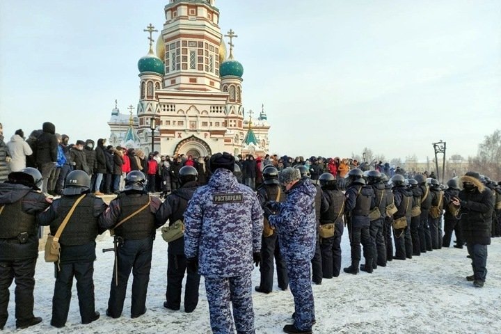 Суд взыскал 0,5 млн с омских оппозиционных активистов за акцию протеста 31 января