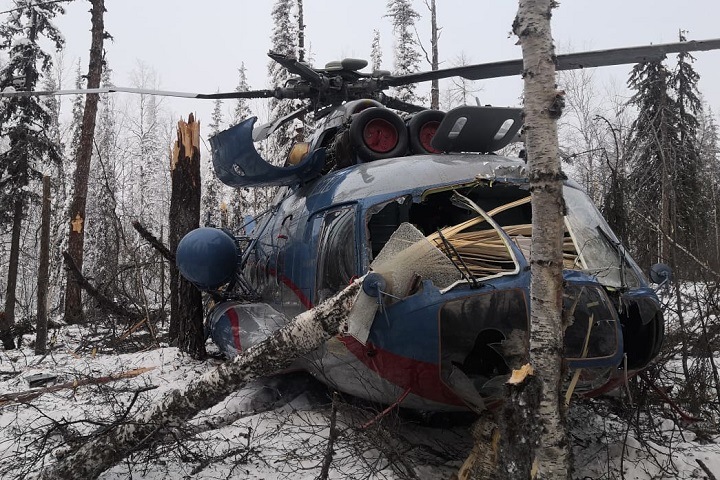 Уголовное дело возбуждено после падения вертолета в Красноярском крае