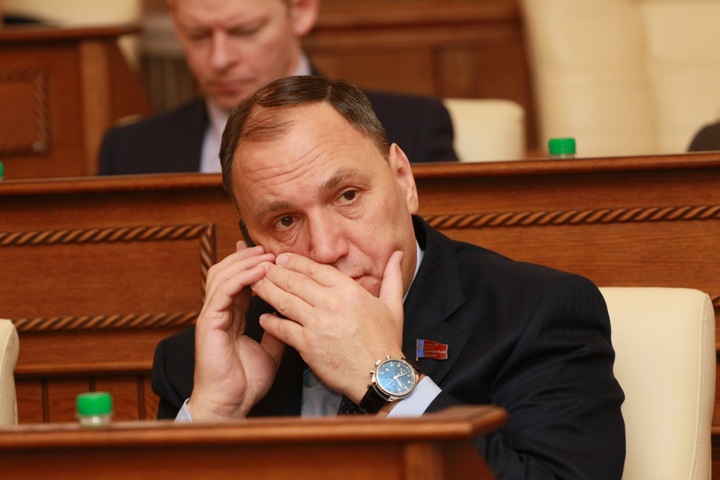 ЦДЖ: Суд в Новосибирске пересмотрит решения по делу алтайского депутата Бушкова