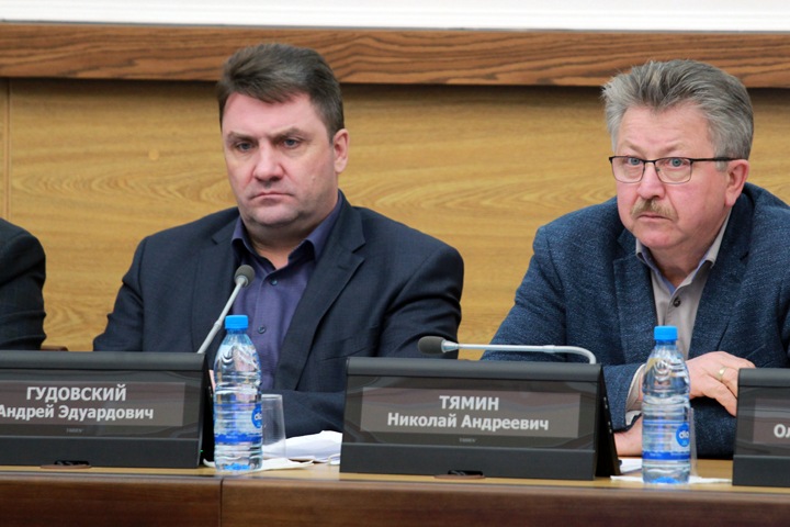 Кто отменил публичные слушания по застройке в Новосибирске. Список депутатов
